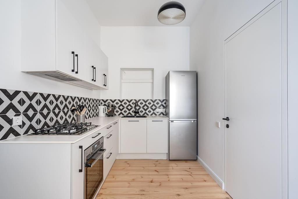 Spacious 2-Bedroom Flat In Old Town By Urban Rent VNO Exterior foto